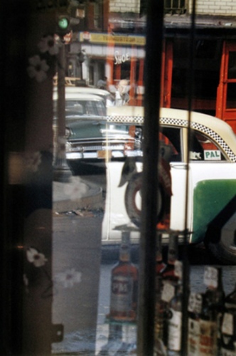 Saul Leiter: Taxi New York, 1956 Chromogenic print, printed later Signed on verso 35 x 28 cm