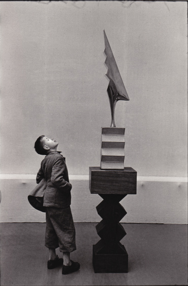 René Burri: Sculpture by Brancusi, Kunsthaus Zürich, 1955
