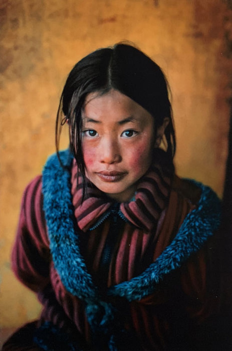 Steve McCurry. Girl in a Chinese Coat, Xingazê, Tibet, 2001
