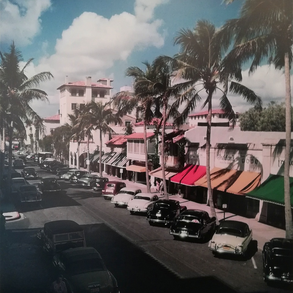 Slim Aarons. Palm Beach Street, Florida, 1953