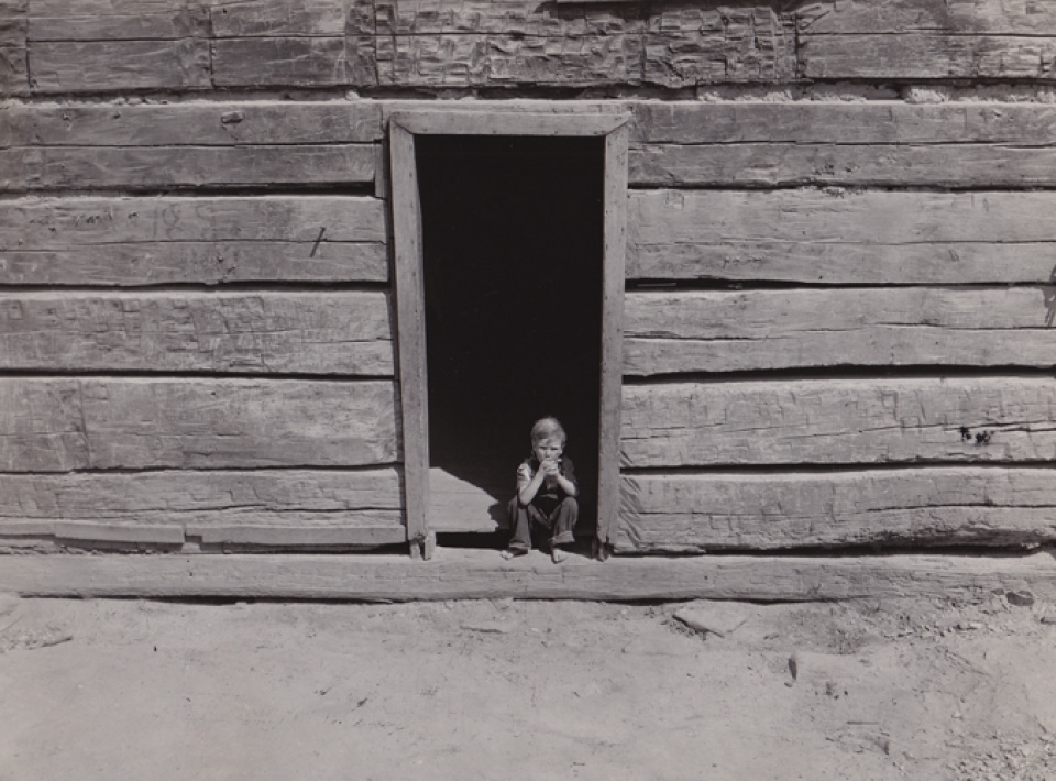 Marion Post Wolcott. Old Mountain cabin made of hand hewn logs near Jackson, Breathitt County, Kentucky , 1940